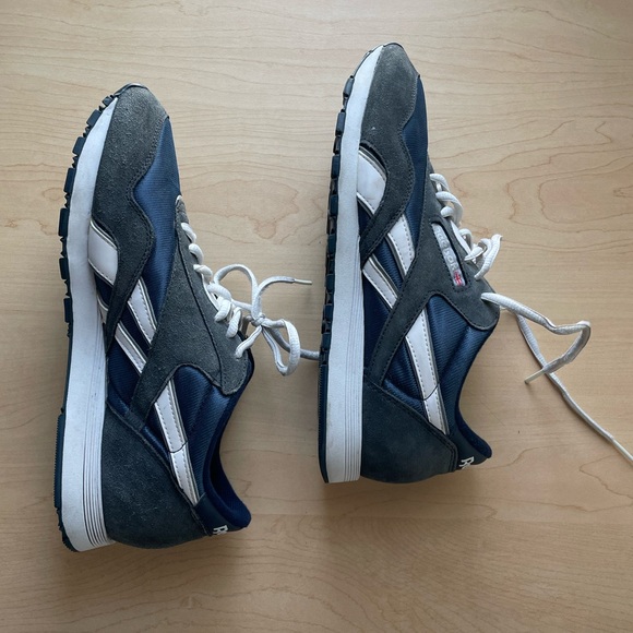 Navy blue Reebok sneakers - Picture 8 of 11